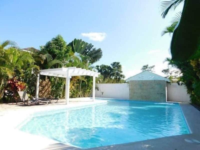 Casa Bruno, la piscine commune de la résidence
