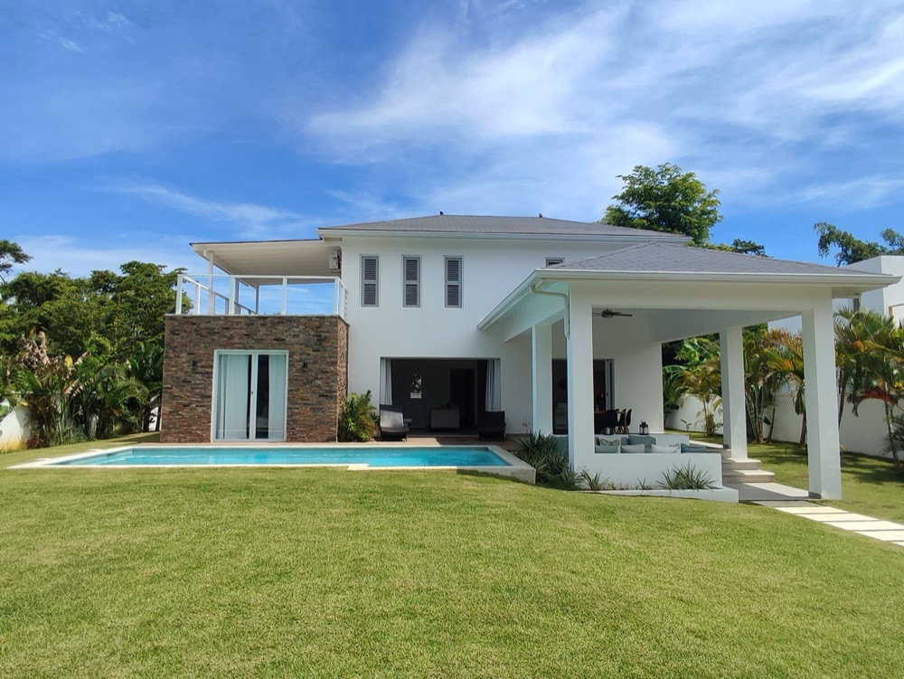 Villa Lyn, villa with a private pool in Las Terrenas