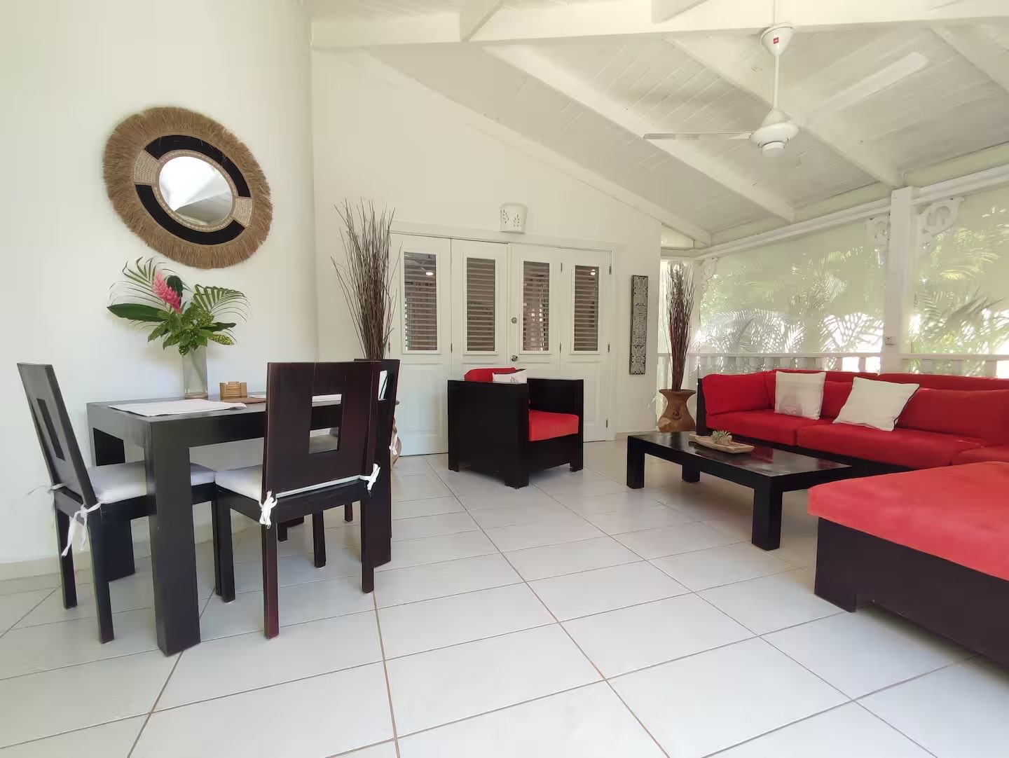 Casa Martin, the dining corner on the covered terrace
